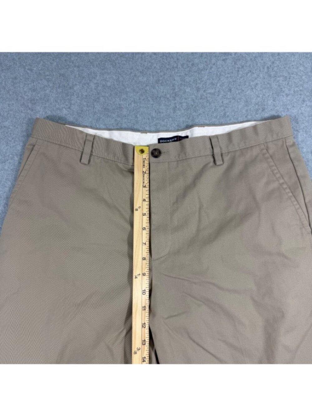 Dockers Classic Fit Men’s Khaki Pants 38x30 Beige Flat Front Chino Cotton Blend - Picture 7 of 9